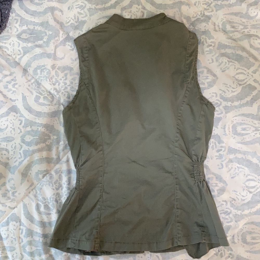 Vest - Picture 2 of 2